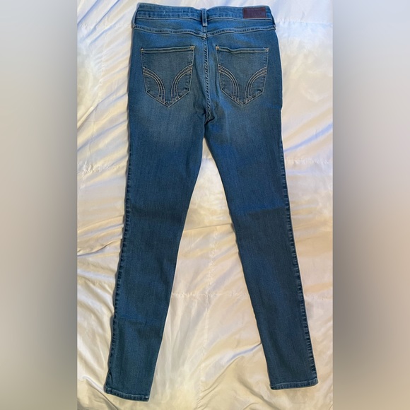 High Rise Super Skinny 26x30 - Picture 2 of 4